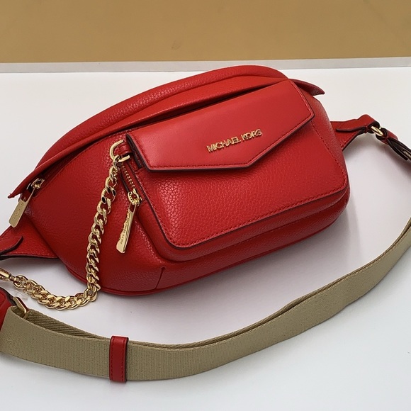 MICHAEL KORS
Maisie Large Pebbled Leather 2-in-1 Sling Pack
Bright Red
NWT - Picture 12 of 16